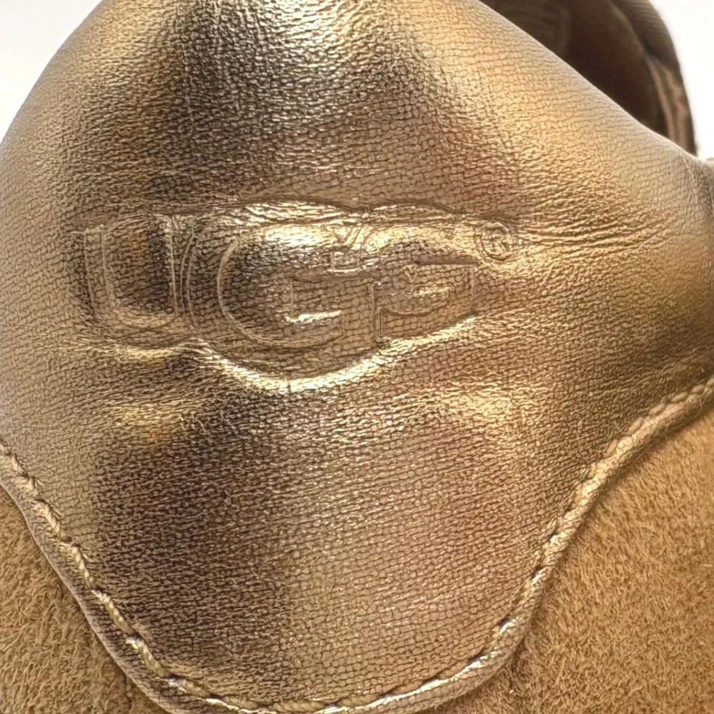 UGG Cas Slip On Suede Leather Sneakers Womens 7‎ Chestnut Brown Metallic Gold